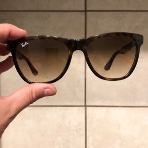Ray Ban Singlasses. Tortoise shell